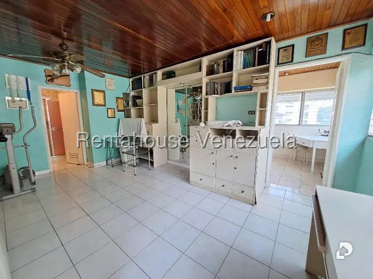 Apartamento en Colinas de La California, Caracas – 28