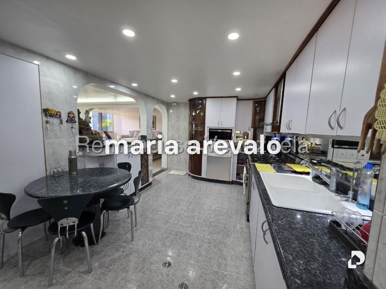 Apartment in Macaracuay, Caracas – 14