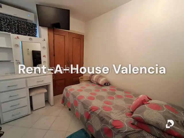 Apartamento en Parroquia Urbana San José, Valencia – 17