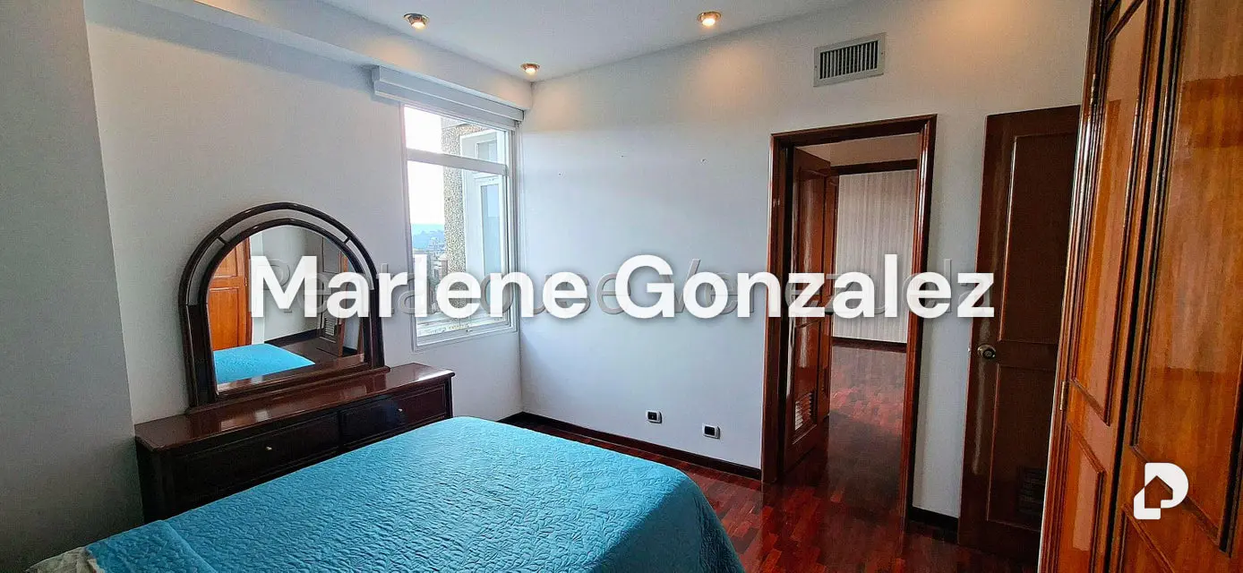 Apartamento en La Florida, Caracas – 11