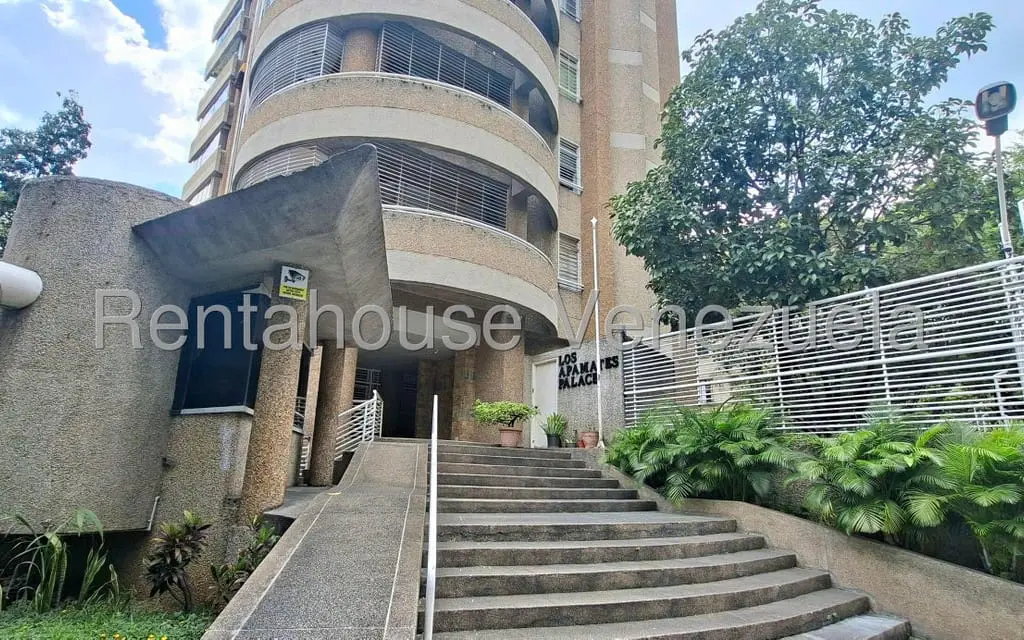 Apartment in La Florida, Caracas - 1
