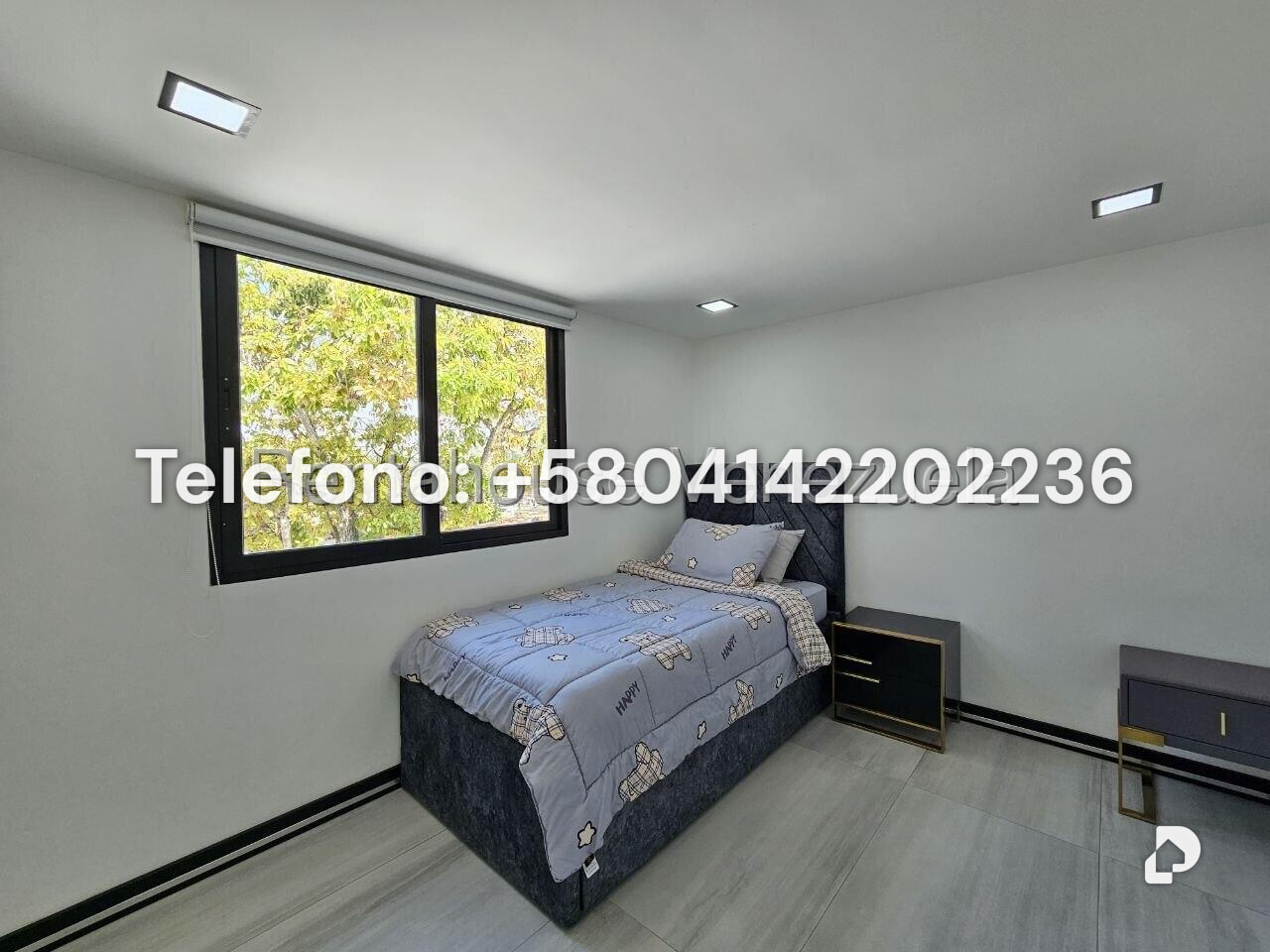 Casa en Prados del Este, Caracas – 29