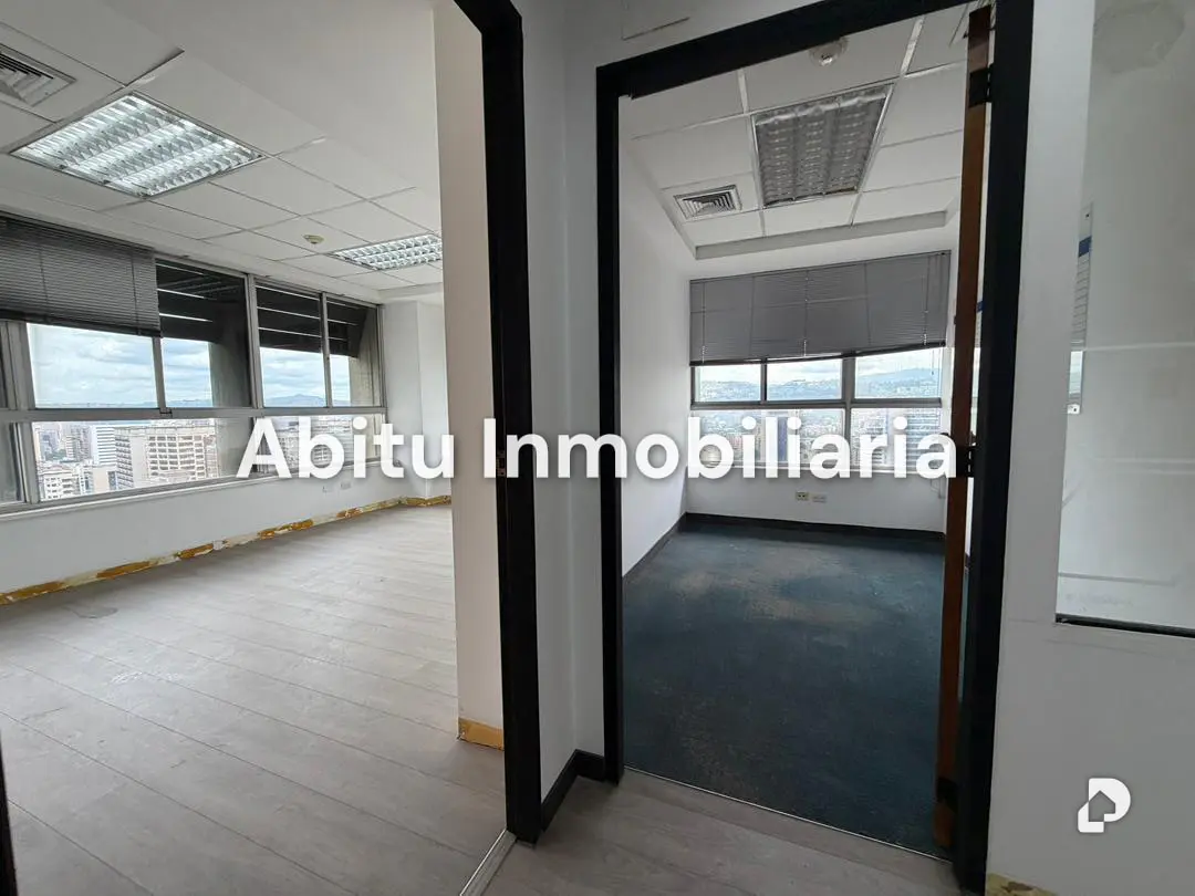 Oficina en Altamira, Caracas – 16