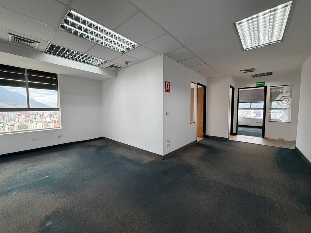 Oficina en Altamira, Caracas - 1