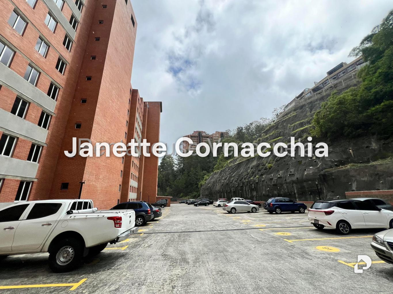 Apartamento en Colinas de La Tahona, Caracas – 3