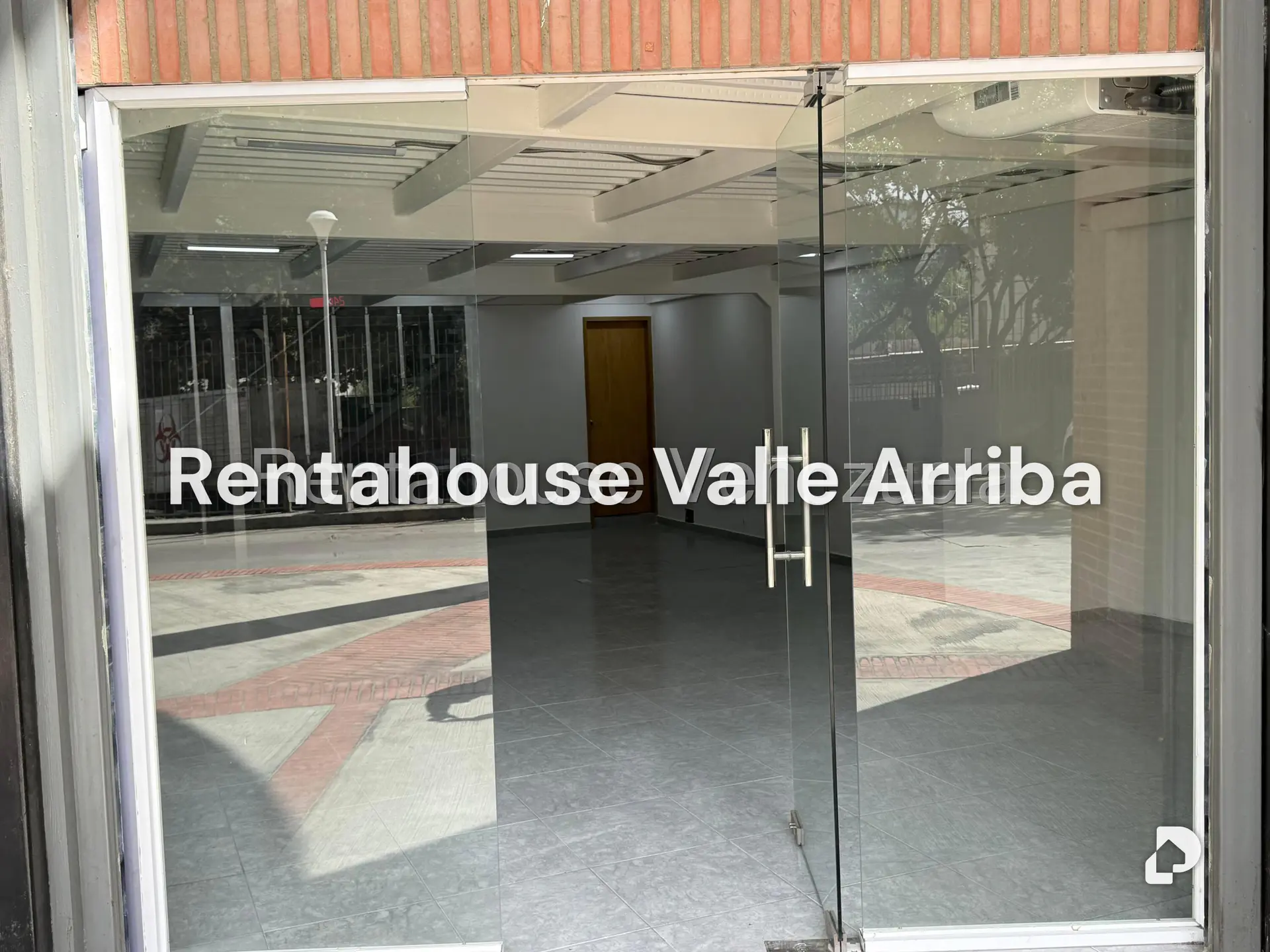 Local comercial en San Bernardino, Caracas – 2