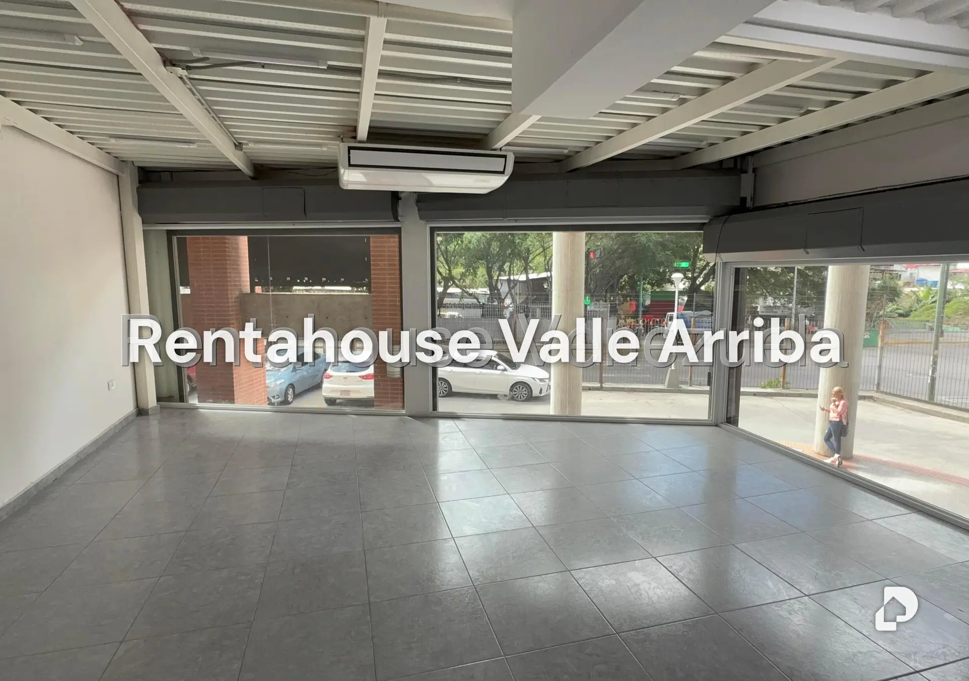Local comercial en San Bernardino, Caracas – 17