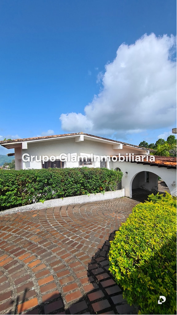 Casa en La Lagunita, Caracas – 36