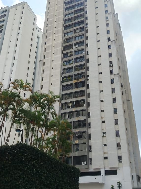 Apartamento en El Cigarral, Caracas - 1