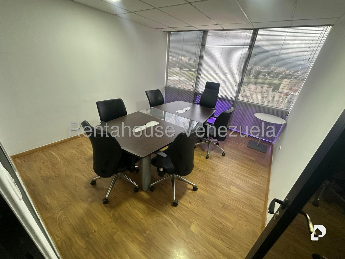Oficina en Chuao, Caracas – 9