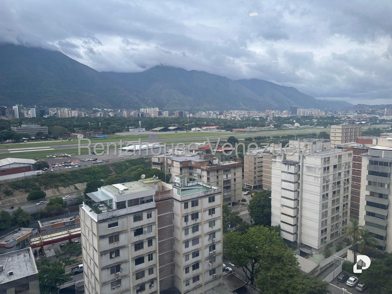 Oficina en Chuao, Caracas – 21