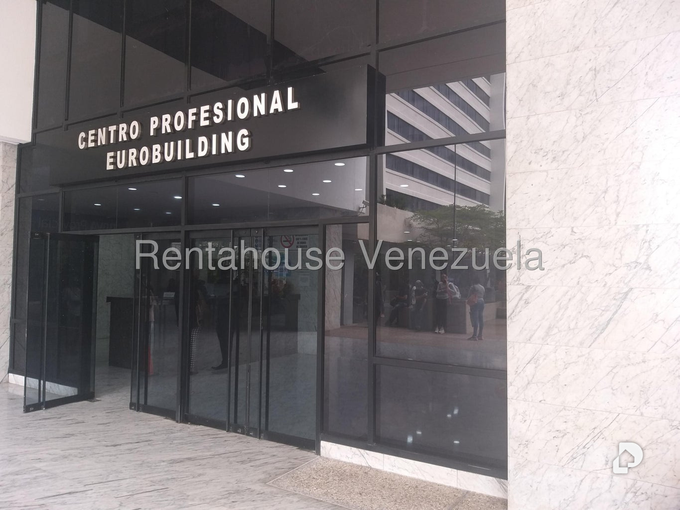 Oficina en Chuao, Caracas – 25