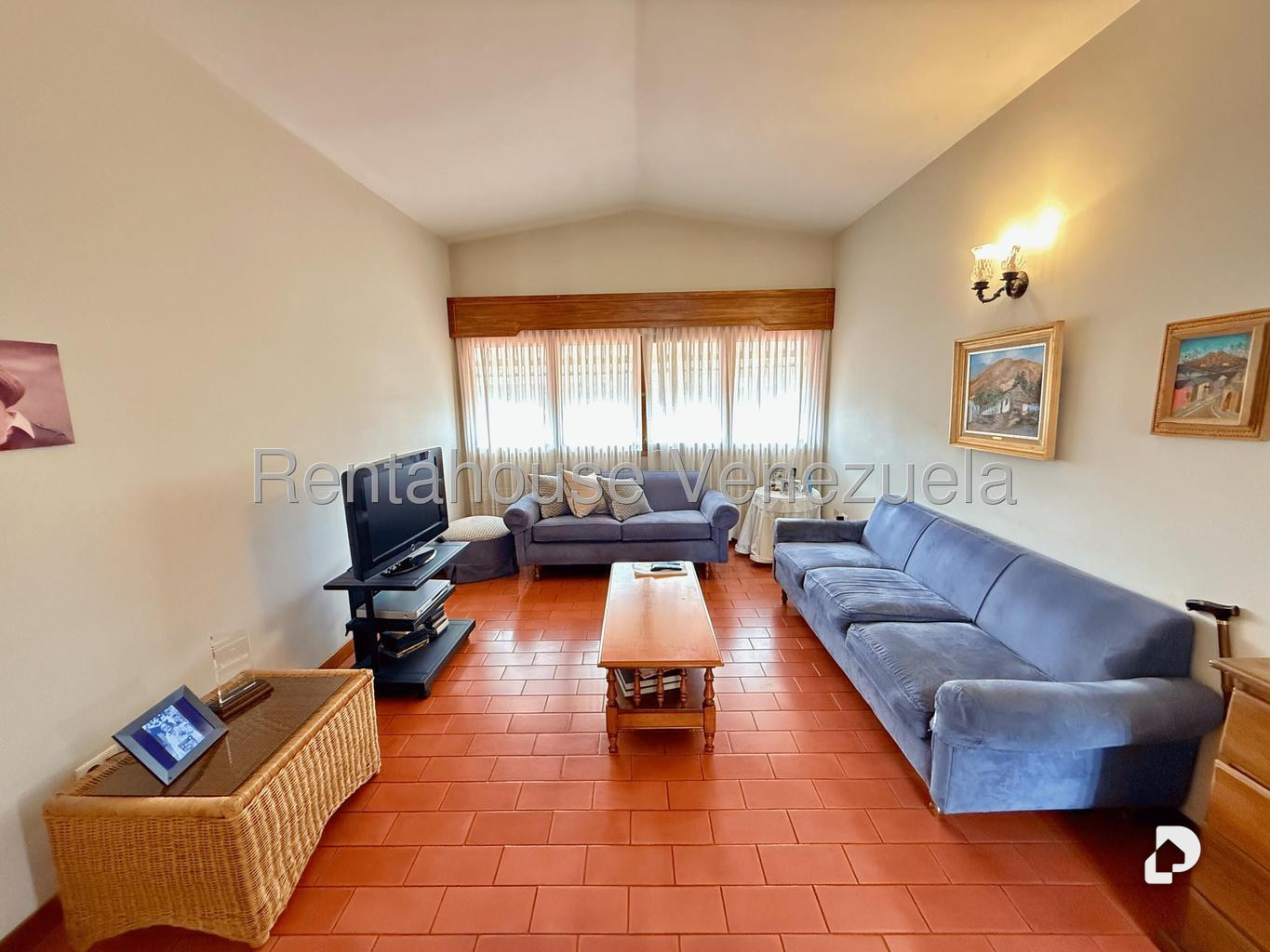Casa en Lomas De La Trinidad, Caracas – 18
