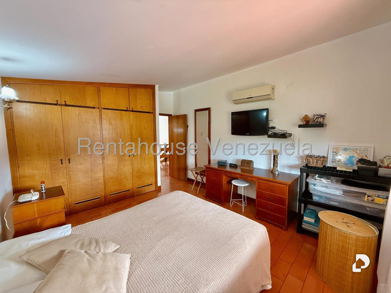 Casa en Lomas De La Trinidad, Caracas – 21
