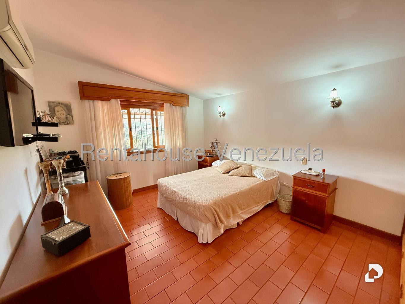 Casa en Lomas De La Trinidad, Caracas – 20