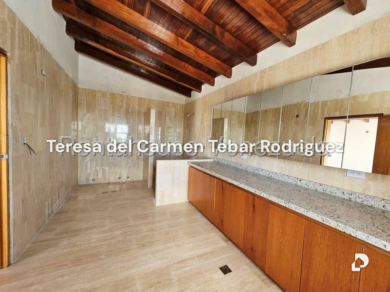 House in La Lagunita Country Club, Caracas – 27