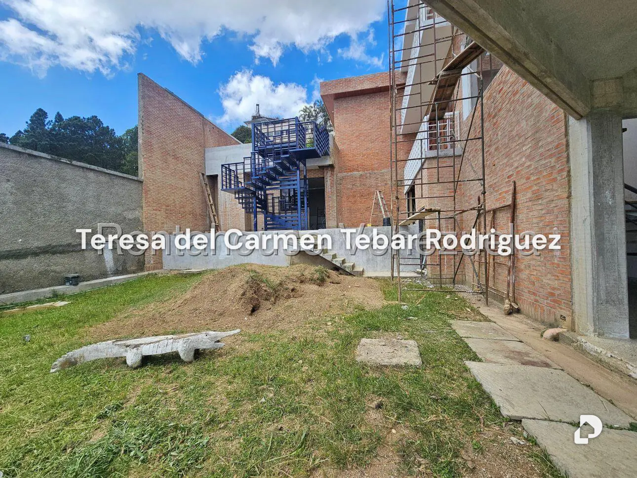 House in La Lagunita Country Club, Caracas – 77