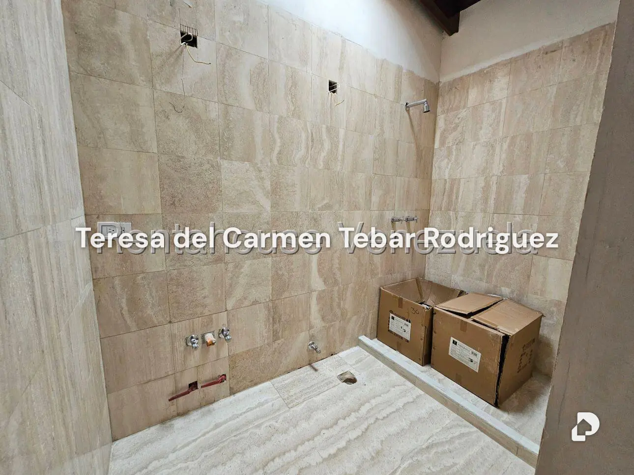 House in La Lagunita Country Club, Caracas – 43