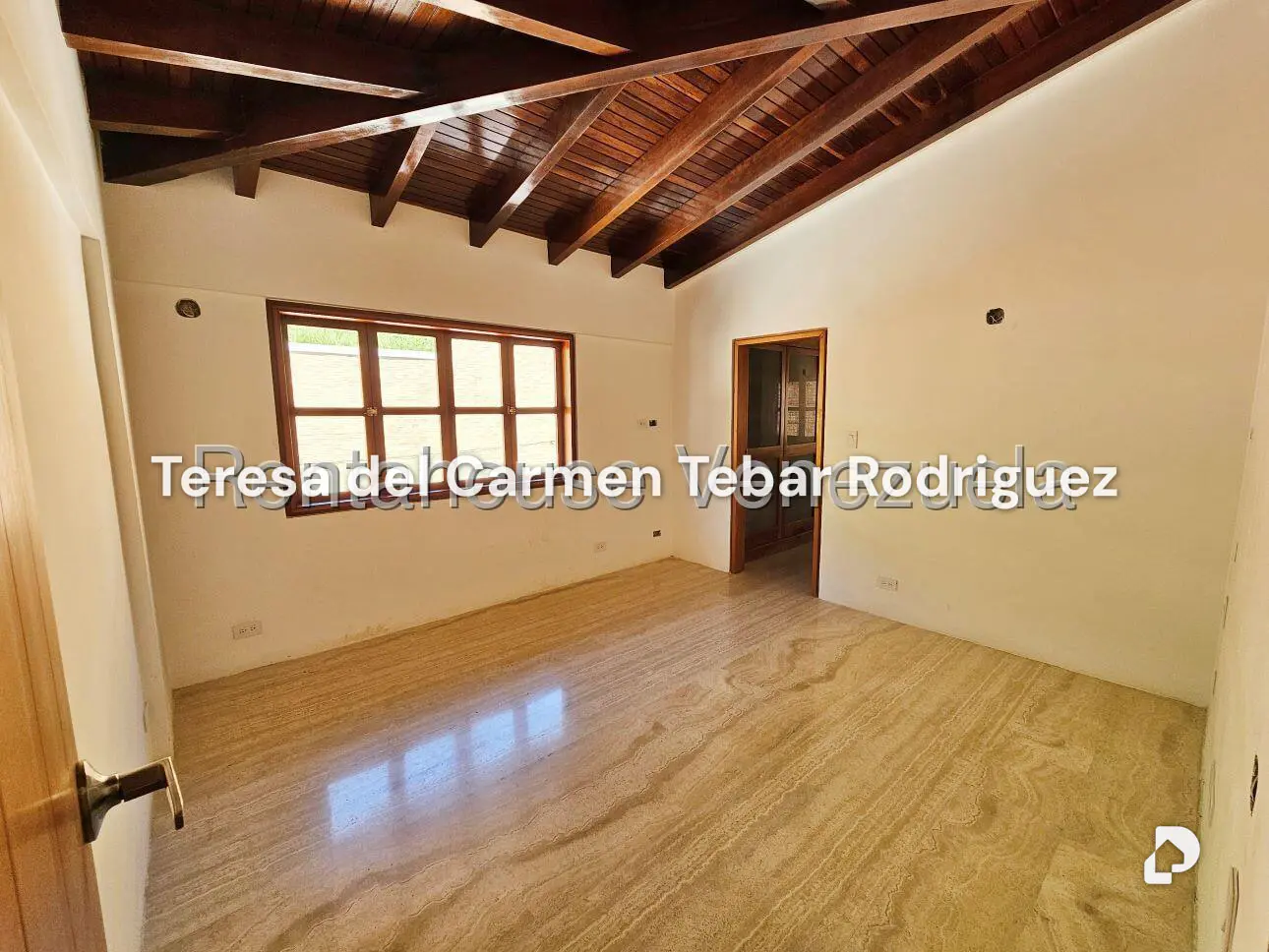 House in La Lagunita Country Club, Caracas – 35