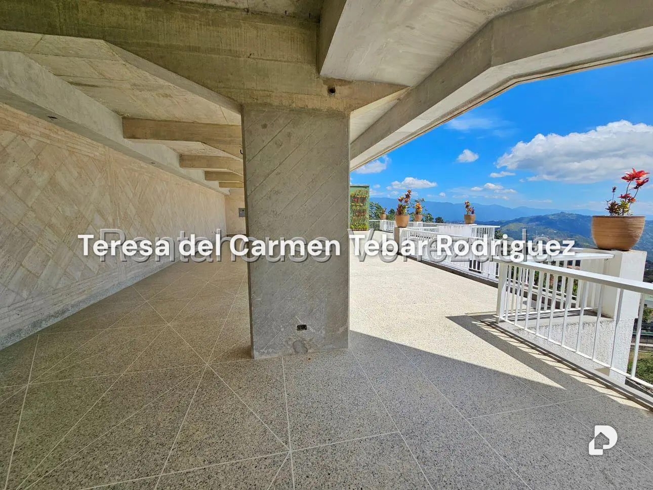 House in La Lagunita Country Club, Caracas – 55