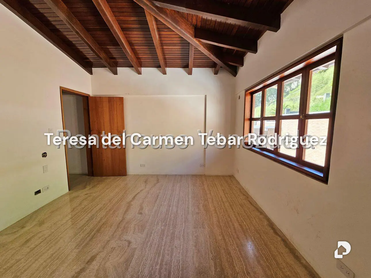 House in La Lagunita Country Club, Caracas – 36