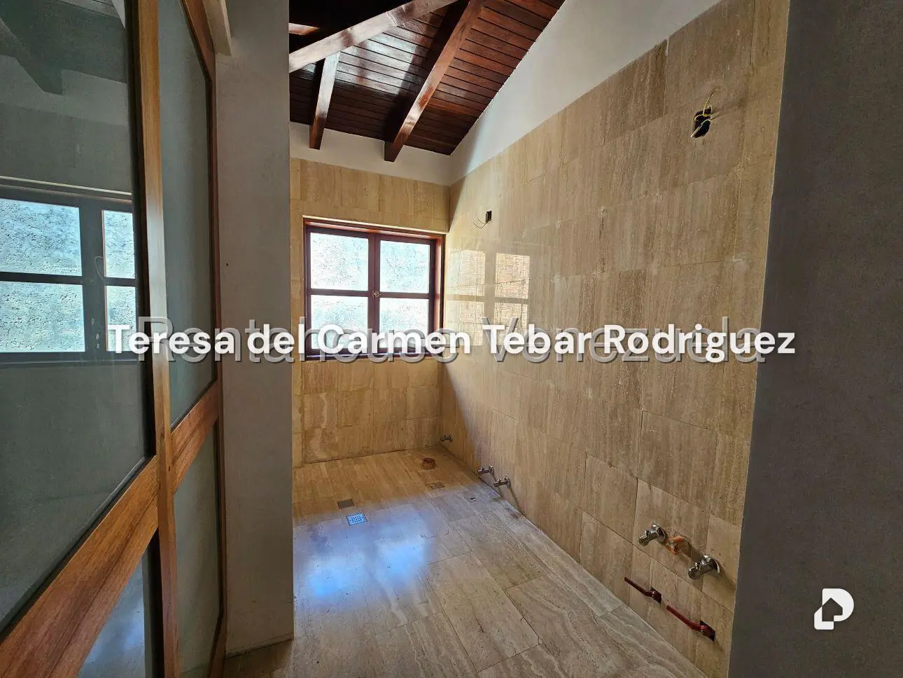 House in La Lagunita Country Club, Caracas – 38