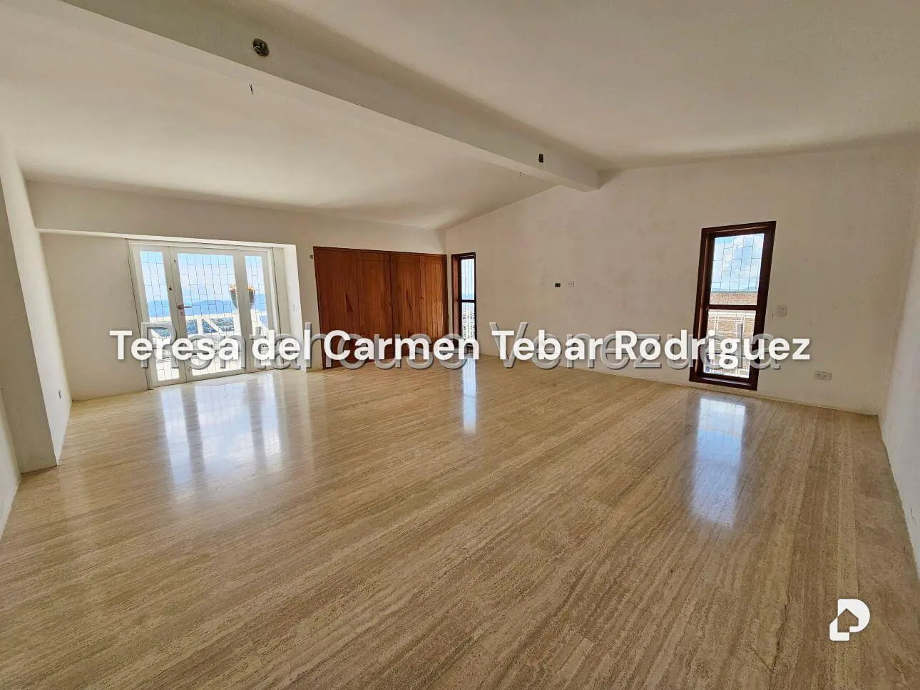 House in La Lagunita Country Club, Caracas – 32