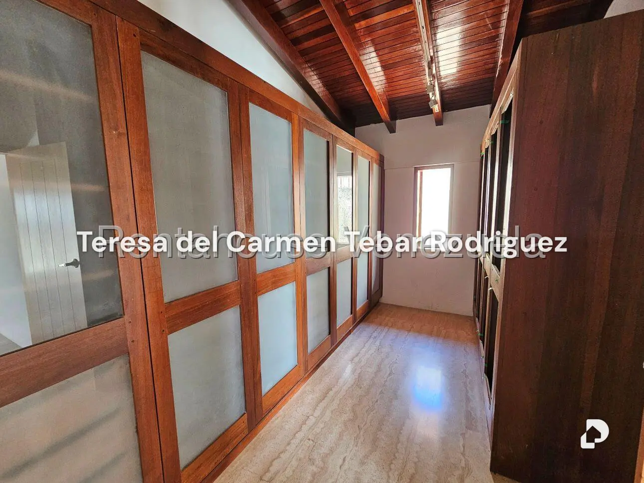 House in La Lagunita Country Club, Caracas – 29