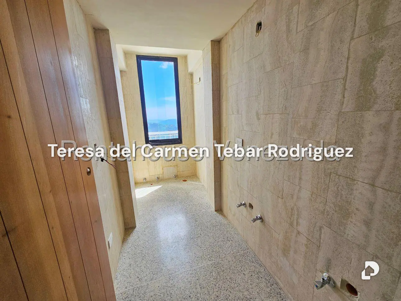 House in La Lagunita Country Club, Caracas – 69