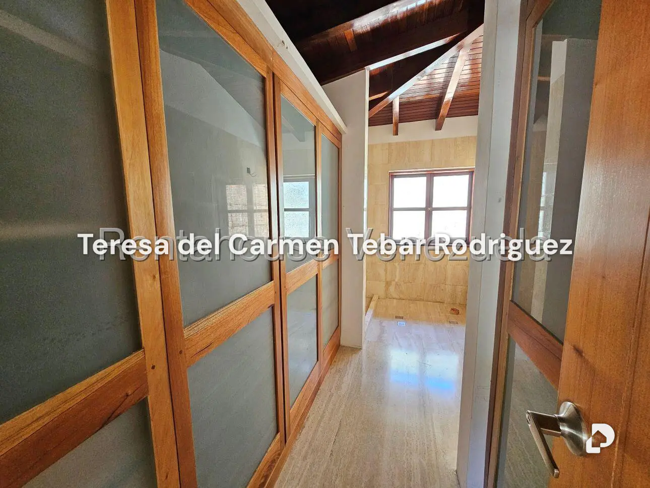 House in La Lagunita Country Club, Caracas – 37