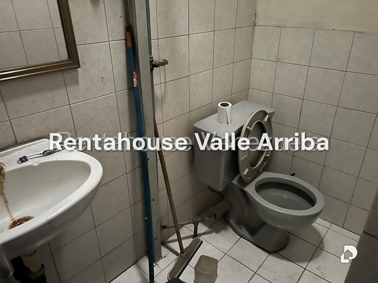 Local comercial en Puente Hierro, Caracas – 19