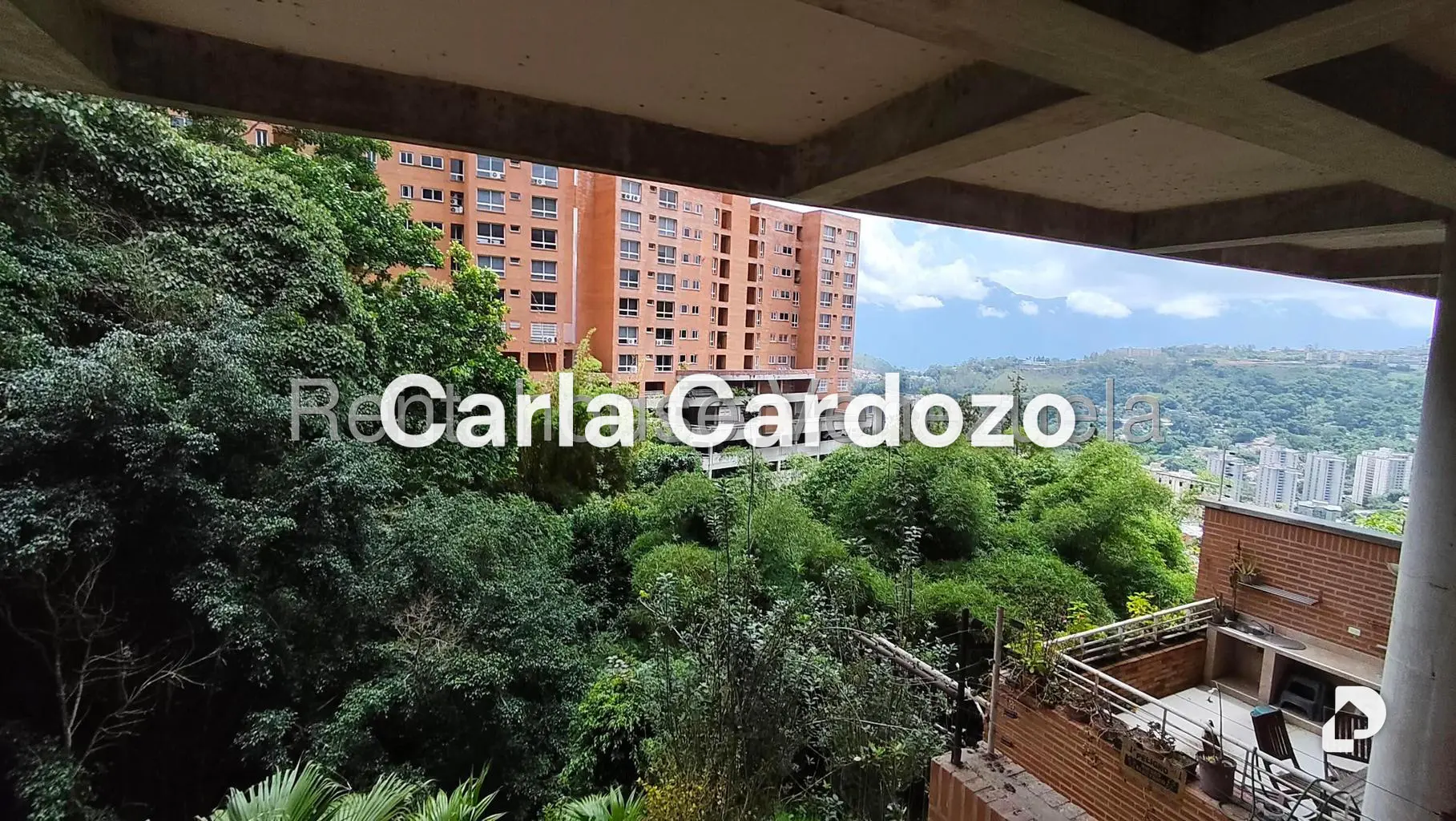Apartamento en Oripoto, Caracas – 12