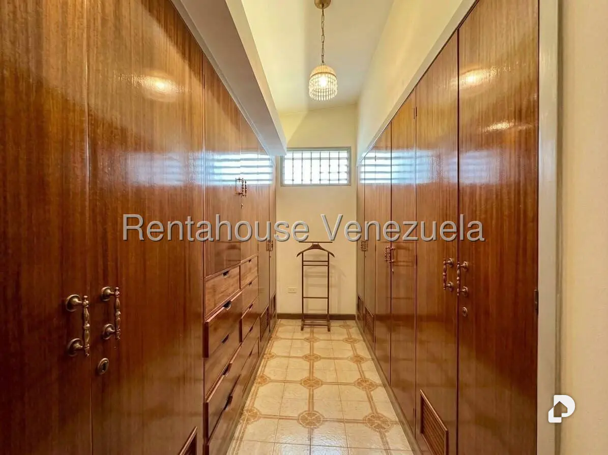 Casa en Colinas de Santa Mónica, Caracas – 18