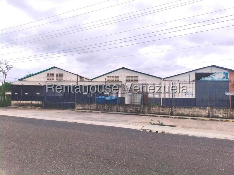 Local comercial en Valencia - 1