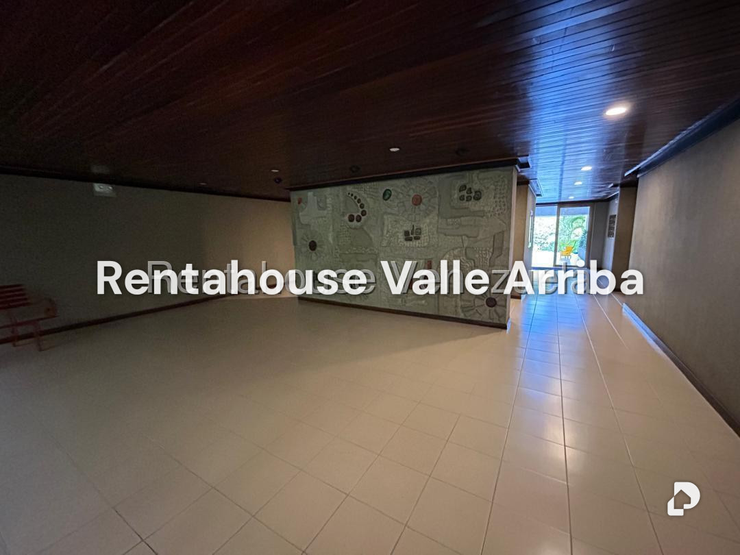 Apartamento en La Urbina, Caracas – 2