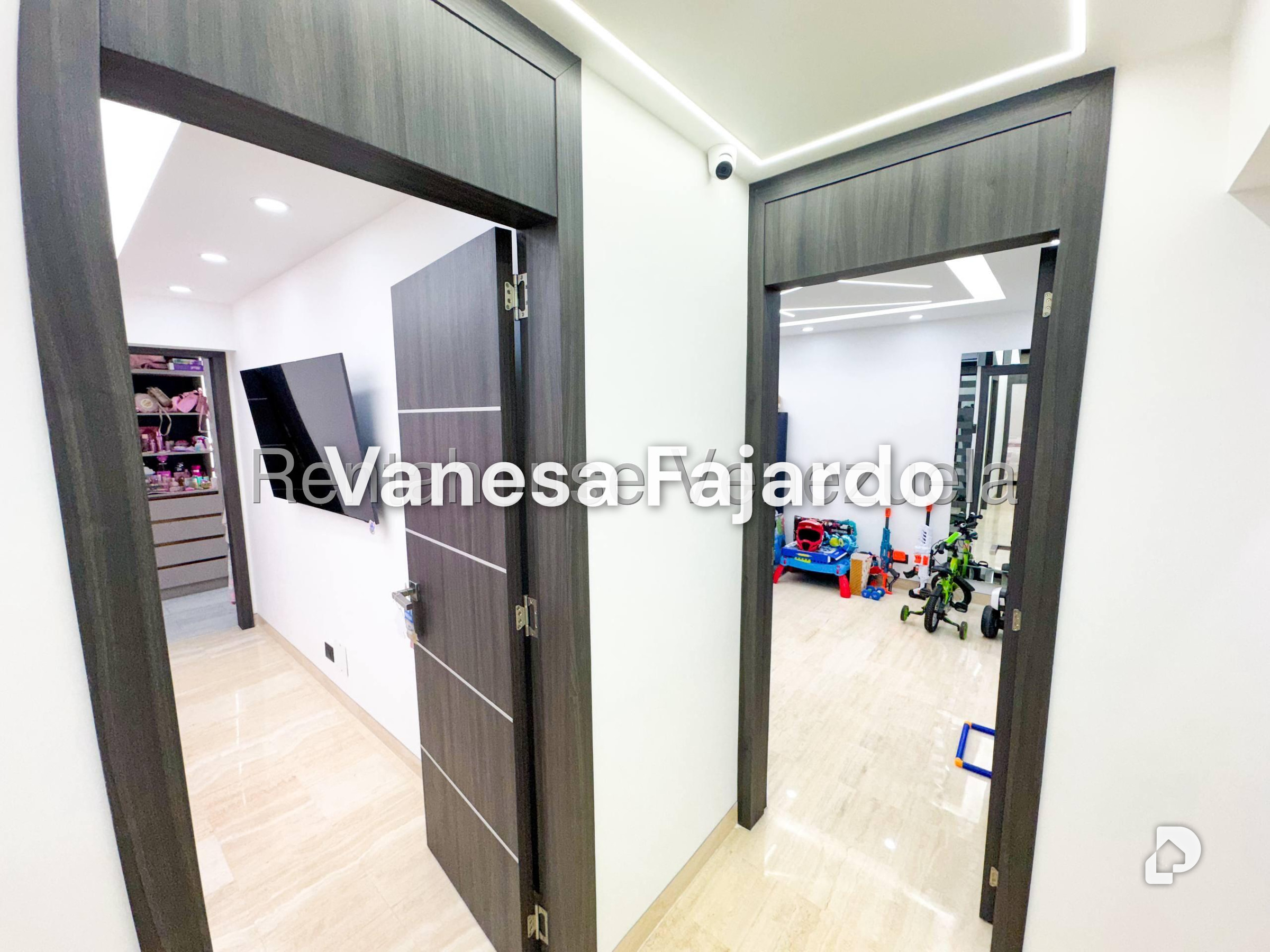 Apartamento en Las Mercedes, Caracas – 30