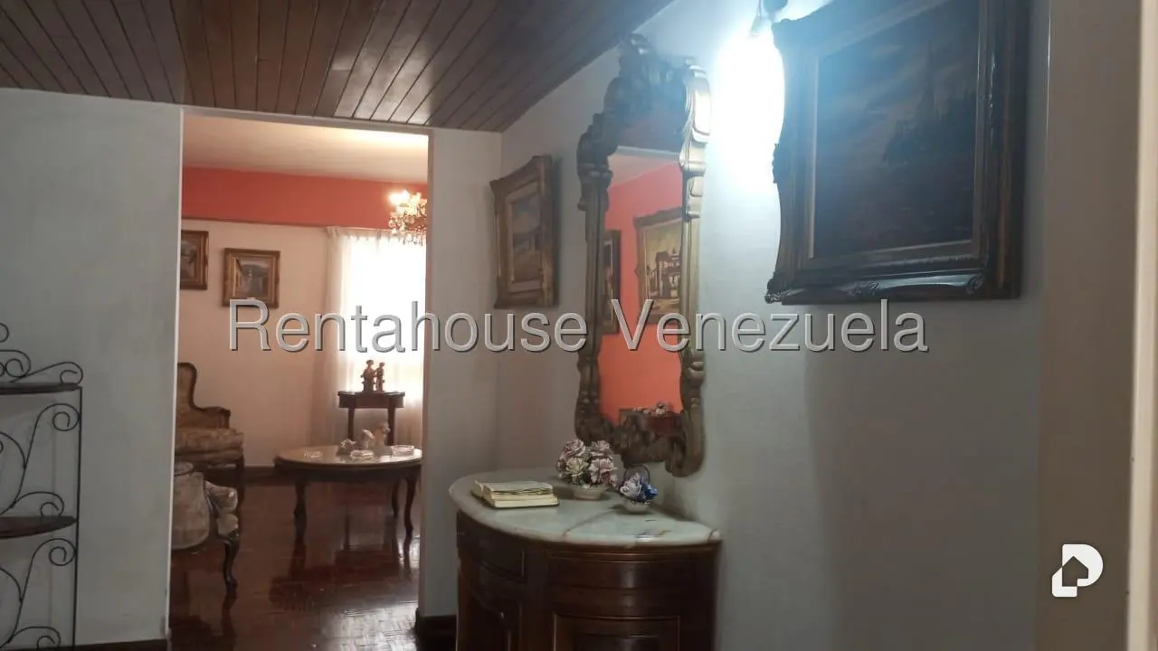 Apartamento en Santa Rosa de Lima, Caracas – 11