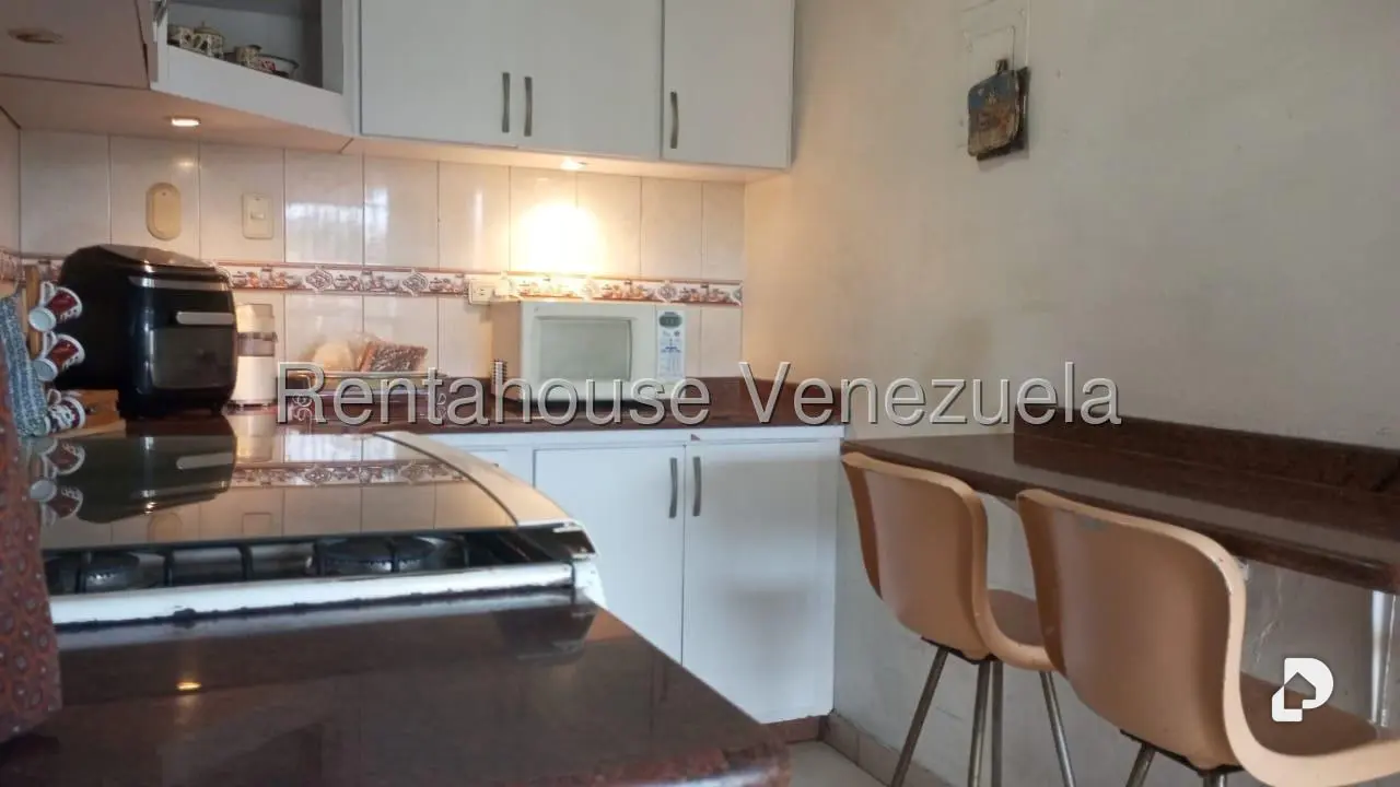 Apartamento en Santa Rosa de Lima, Caracas – 24