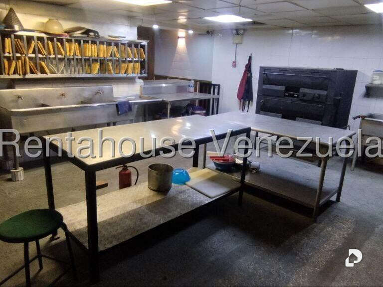 Local comercial en La Urbina, Caracas – 7