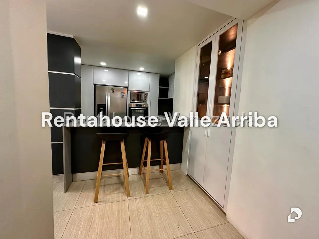 Apartamento en Santa Fe Sur, Caracas – 11