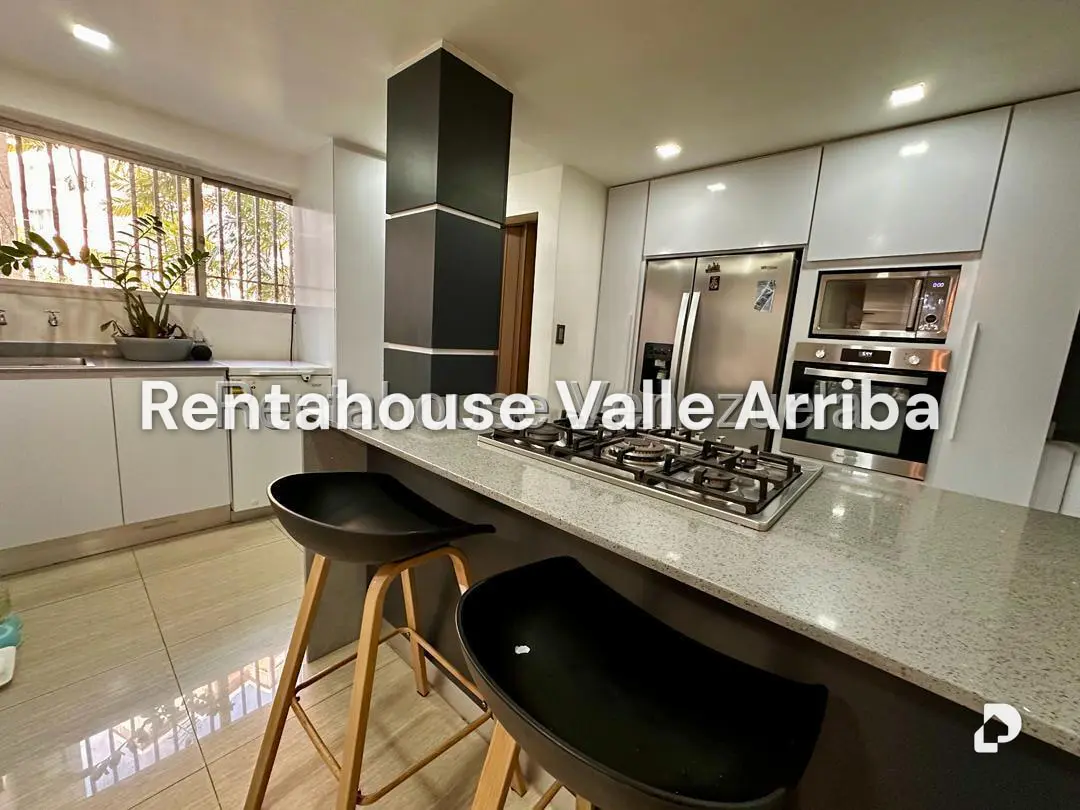 Apartamento en Santa Fe Sur, Caracas – 12