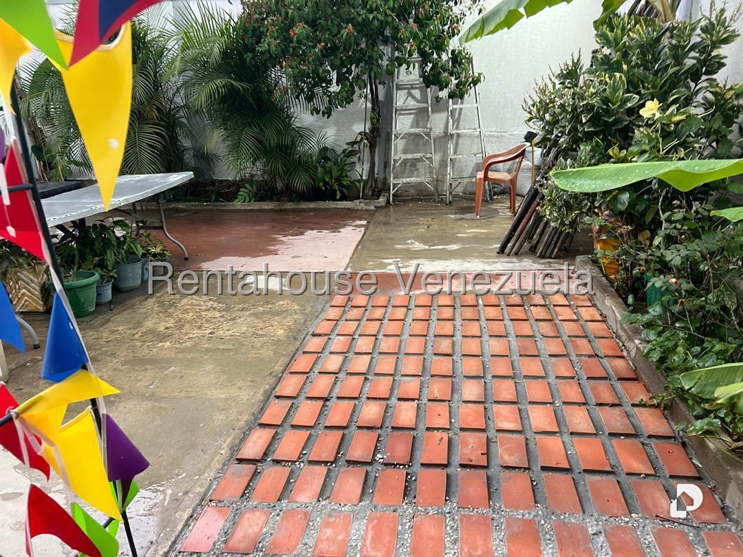 Casa en San Bernardino, Caracas – 27