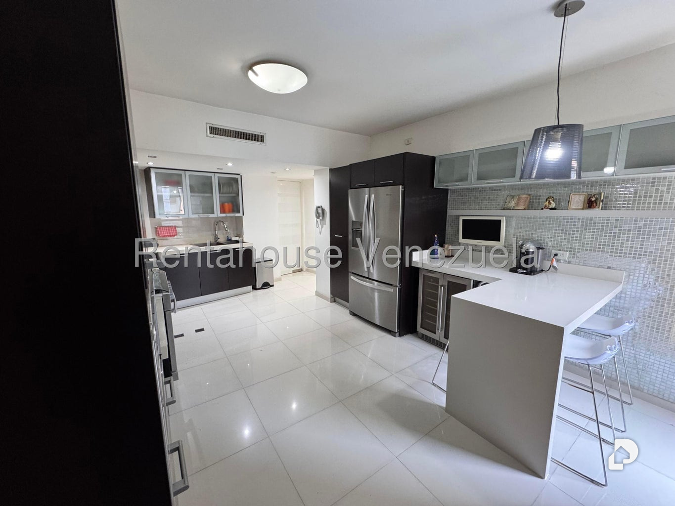 Apartamento en Las Mesetas de Santa Rosa de Lima, Caracas – 16