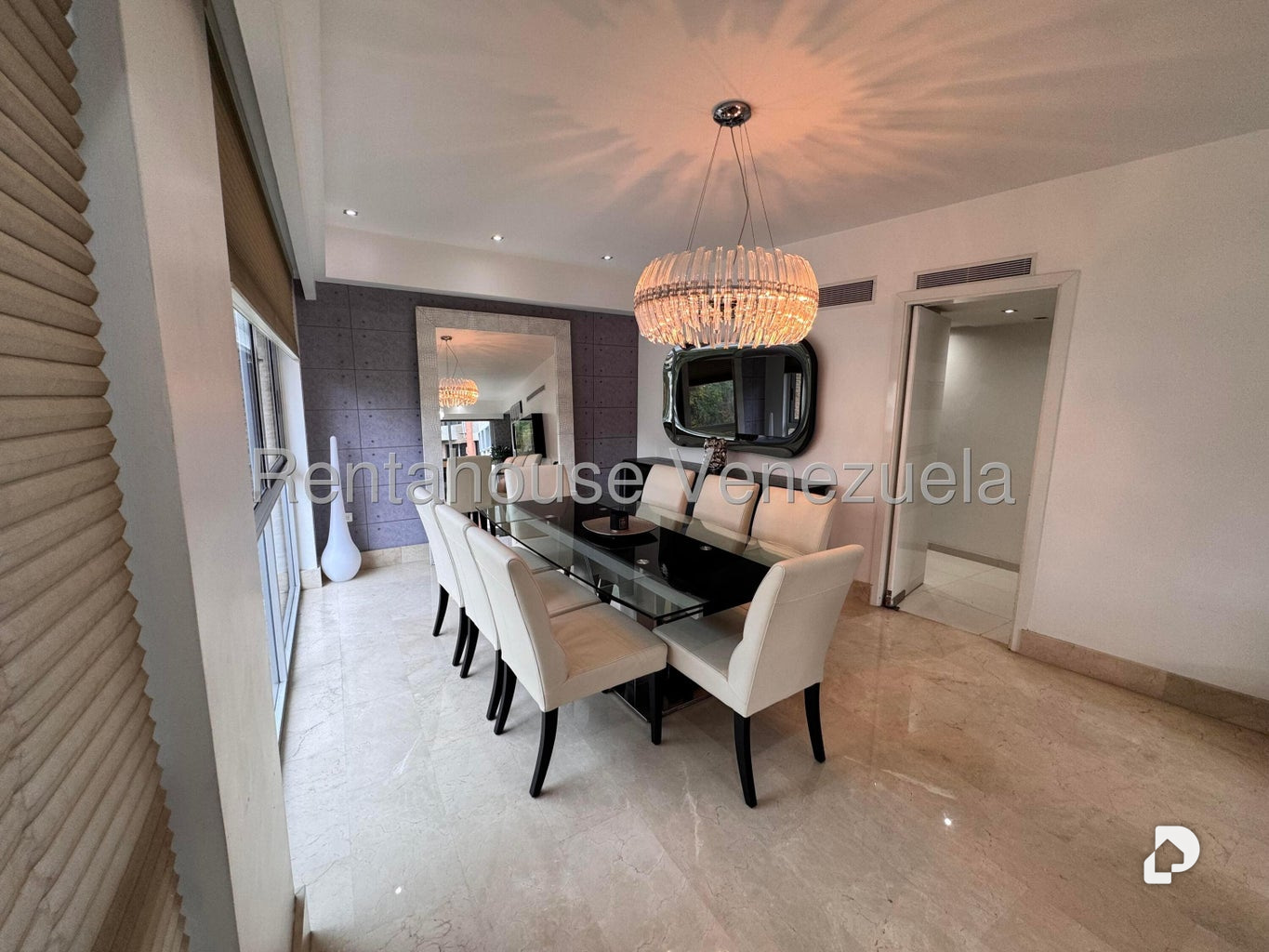 Apartamento en Las Mesetas de Santa Rosa de Lima, Caracas – 11