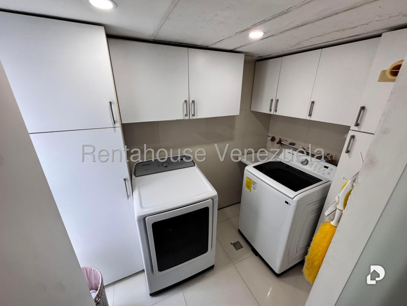 Apartamento en Las Mesetas de Santa Rosa de Lima, Caracas – 21
