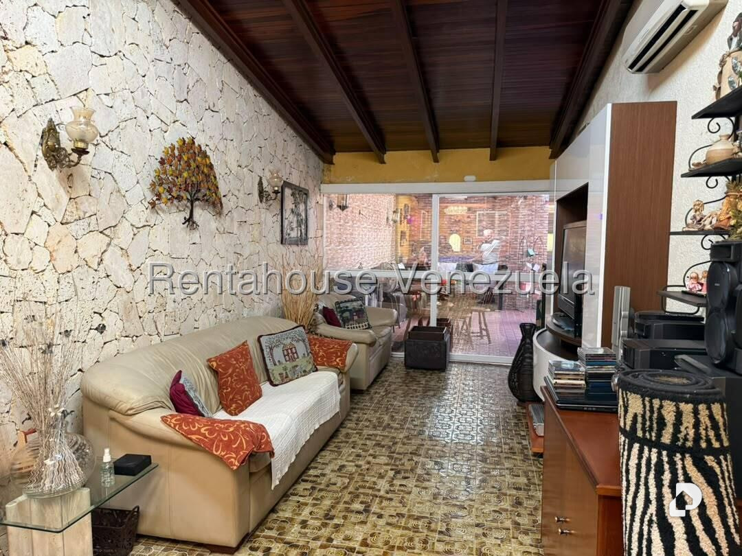 Casa en Santa Paula, Caracas – 14