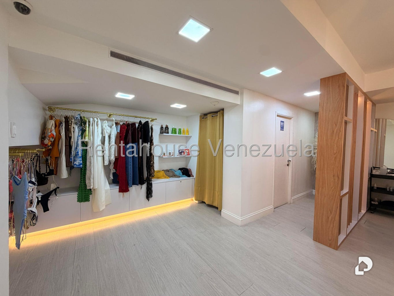 Local comercial en Las Mercedes, Caracas – 15