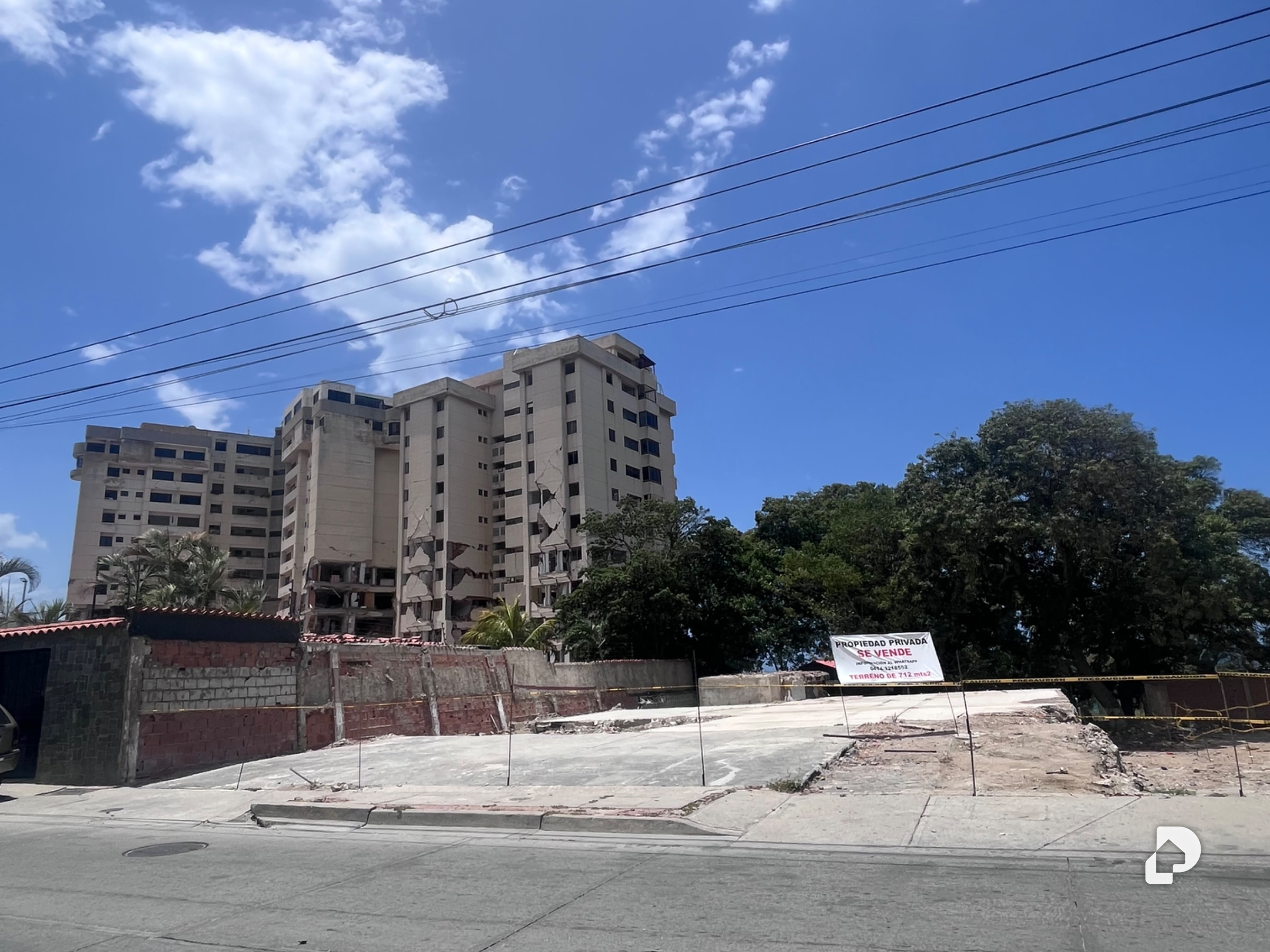 Terreno en Los Corales, Caraballeda – 2