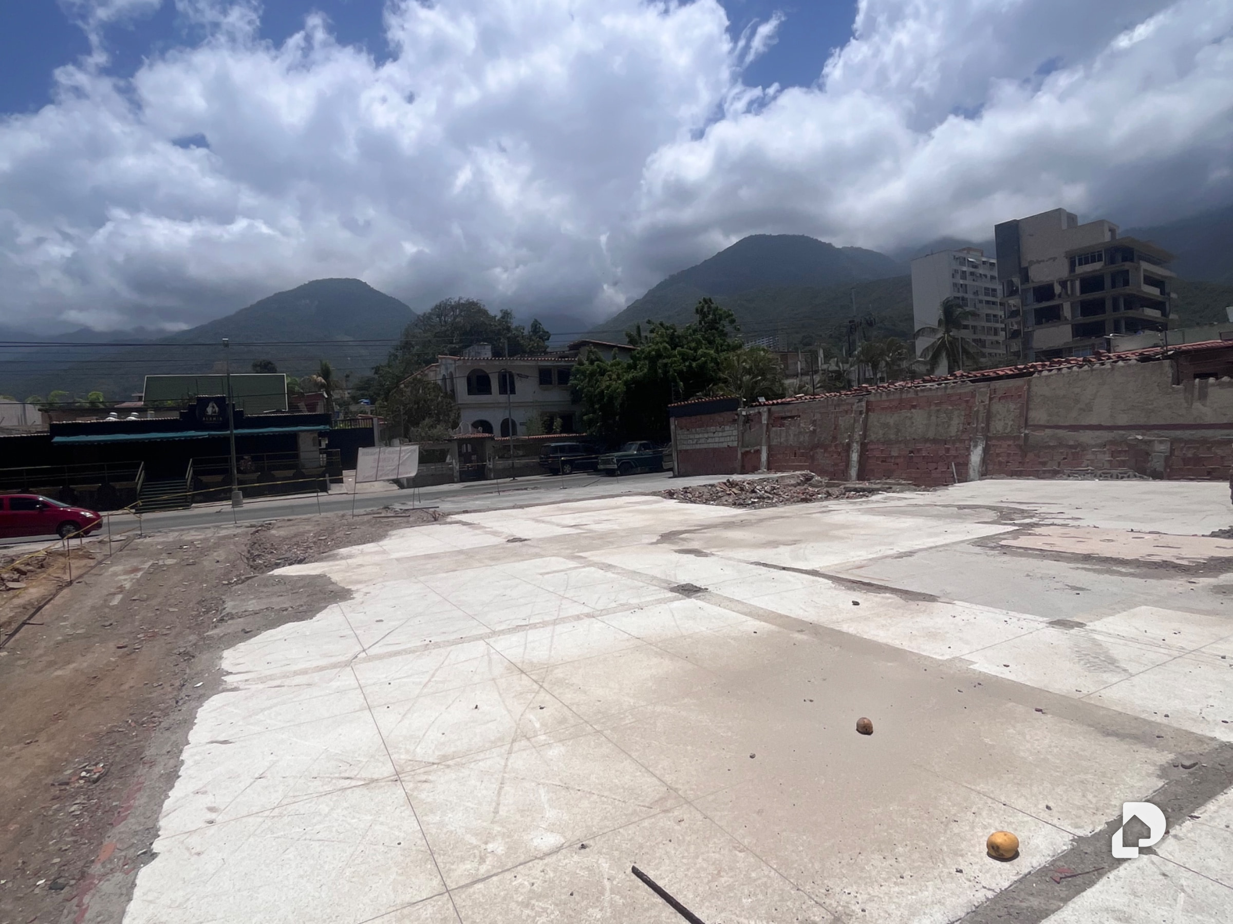 Terreno en Los Corales, Caraballeda – 4