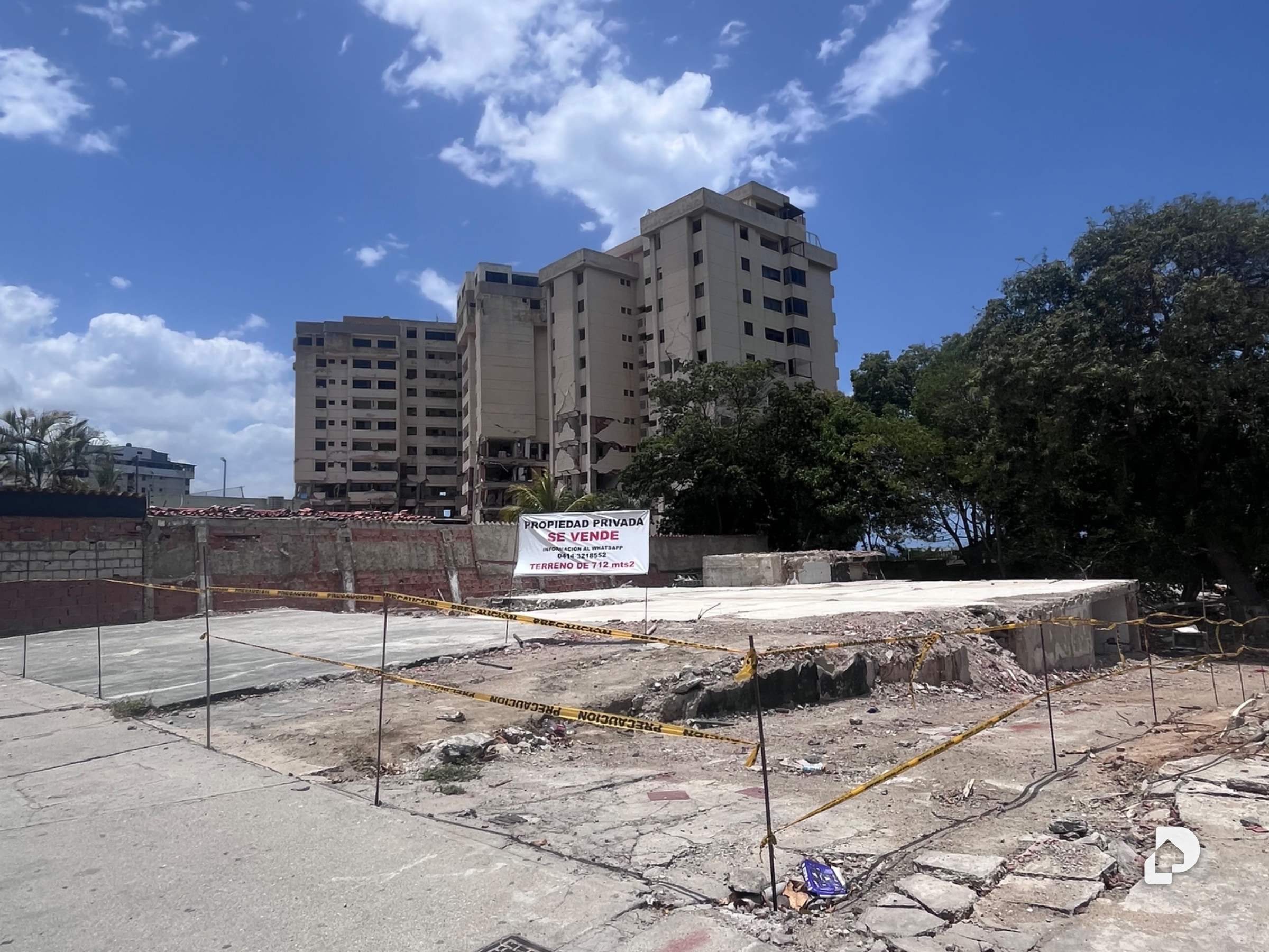 Terreno en Los Corales, Caraballeda – 1
